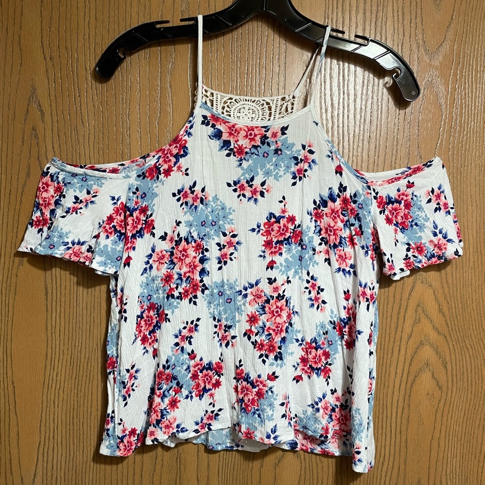 EUC Cold Shoulder Blouse with Floral Pattern in White, Pink and Blue